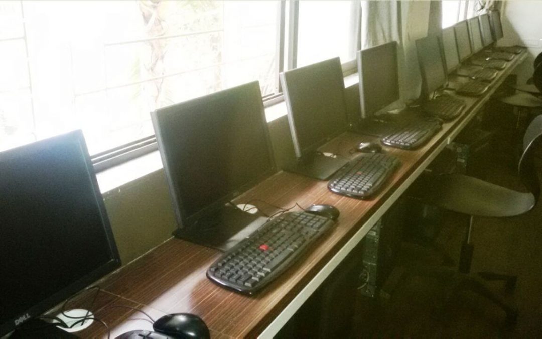 Computer & Language Laboratory